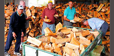 Tokoroa City Lions pensioner firewood delivery